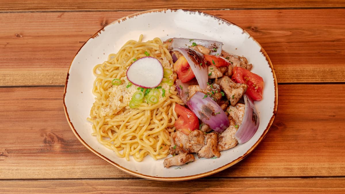 Garlic Noodle - Chicken menu item